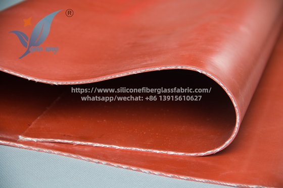 Vải sợi thủy tinh silicon màu đỏ cho chăn cháy và khớp mở rộng